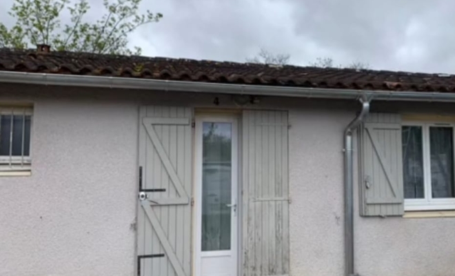 Étanchéité en zinc autour de fenêtre de toit Velux , Montauban, LAFLEUR Teddy